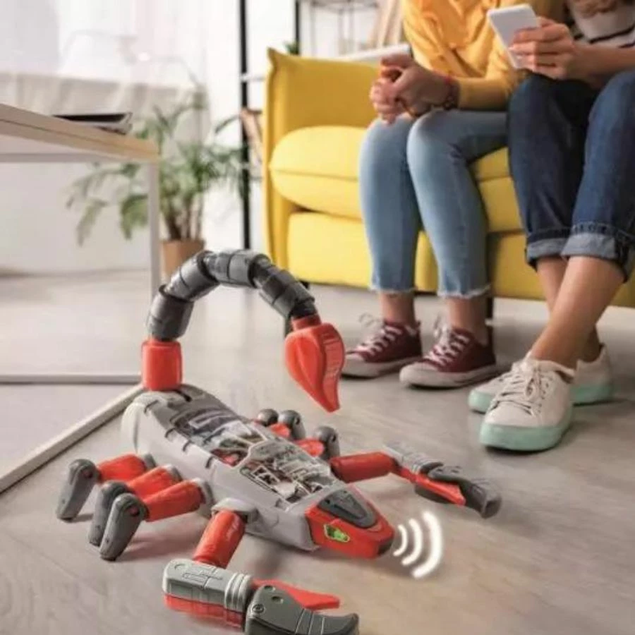 Clementoni - Science And Play Robotics: Scorpion Robot 4 Clementoni - Science And Play Robotics: Scorpion Robot - Image 3