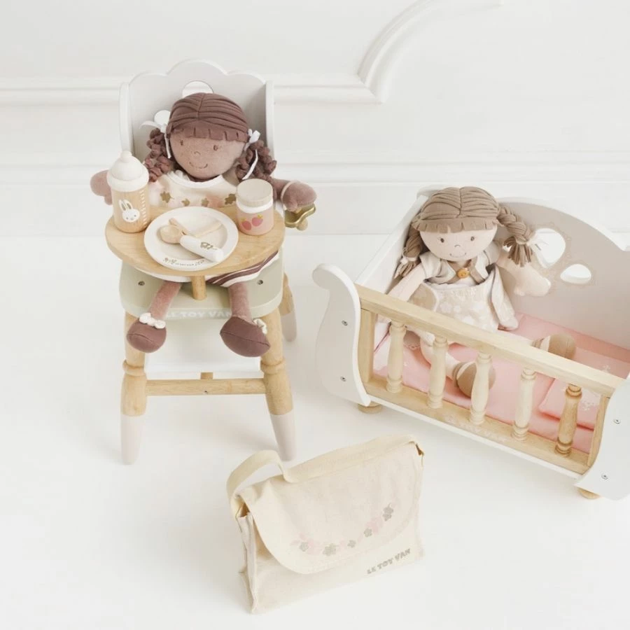 Le Toy Van - Doll Nursing Set 8 Le Toy Van - Doll Nursing Set - Image 6